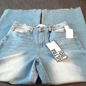Almost Famous Medium Wash Jeans Size 7